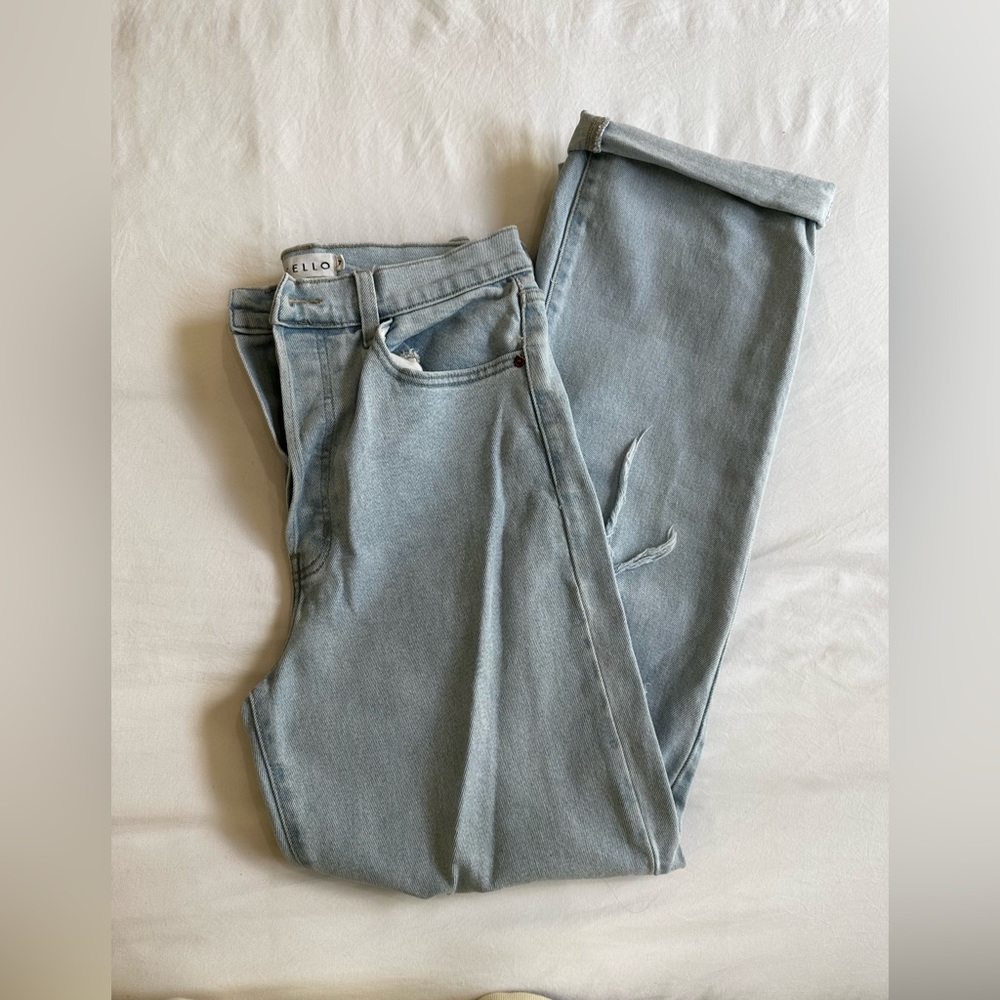 Boutique mom jeans!!
